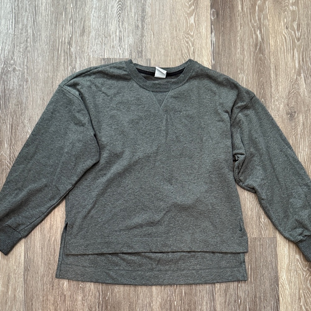 Nike Yoga Gray Long Sleeve Sweatshirt